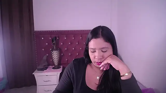 Snapshot of miafuegolatino chatting on 07/11/26, 01:30 miafuegolatino online show from 07/11/26, 01:30