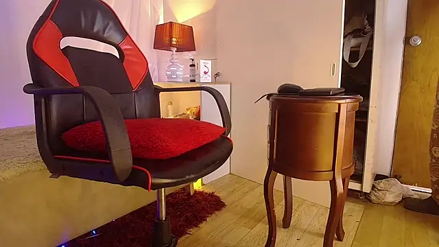 laurasofia45 online show from 03/29/26, 03:01