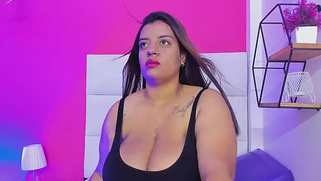 Roxy sexy69  online show from 02/28/26, 03:51