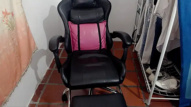 Snapshot of BOY_0914 chatting on 02/27/26, 05:18 BOY 0914 online show from 02/27/26, 05:18