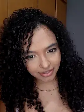 Snapshot of pandinhagamer chatting on 02/25/26, 01:37 pandinhagamer online show from 02/25/26, 01:37