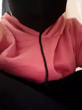 Snapshot of Mey_mey2k3 chatting on 02/03/26, 04:10 Mey mey2k3 online show from 02/03/26, 04:10