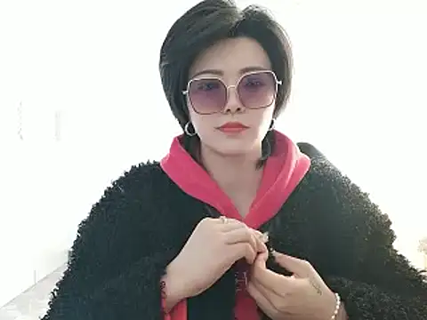 Snapshot of Nikishine chatting on 02/04/26, 03:56 Nikishine online show from 02/04/26, 03:56