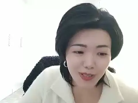 Snapshot of Nikishine chatting on 02/05/26, 07:24 Nikishine online show from 02/05/26, 07:24