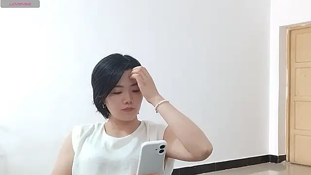 Snapshot of Nikishine chatting on 06/28/26, 04:40 Nikishine online show from 06/28/26, 04:40