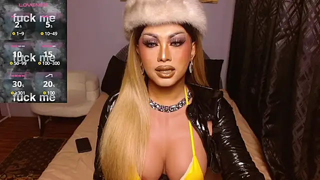 Snapshot of YourRealMistressMeduza chatting on 07/11/26, 08:22 YourRealMistressMeduza online show from 07/11/26, 08:22