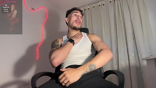 rafael stone11 online show from 04/07/26, 12:22