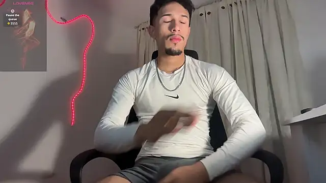 rafael stone11 online show from 04/12/26, 01:32