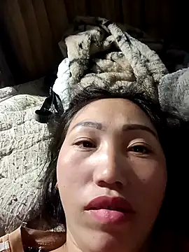 Snapshot of hot-luna- chatting on 01/31/26, 11:03 hot-luna- online show from 01/31/26, 11:03