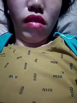 Snapshot of hot-luna- chatting on 02/21/26, 09:49 hot-luna- online show from 02/21/26, 09:49