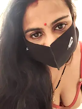 Snapshot of simran_sharma01 chatting on 02/10/26, 06:39 simran sharma01 online show from 02/10/26, 06:39