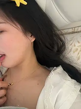 Snapshot of mimi-love13 chatting on 03/02/26, 05:08 mimi-love13 online show from 03/02/26, 05:08