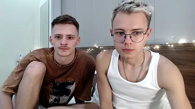 Snapshot of NikiKerryCum chatting on 02/02/26, 12:48 NikiKerryCum online show from 02/02/26, 12:48