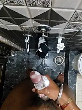 Snapshot of telugucoupless143 chatting on 04/01/26, 09:21 telugucoupless143 online show from 04/01/26, 09:21