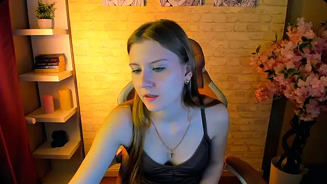 Snapshot of Caroline_Desire_ chatting on 02/24/26, 07:50 Caroline Desire online show from 02/24/26, 07:50