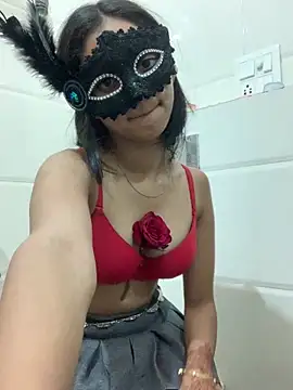 HEENA-STRIP online show from 02/15/26, 07:54