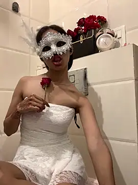 HEENA-STRIP online show from 02/16/26, 10:28