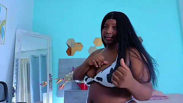 Snapshot of DanielaGil7 chatting on 02/04/26, 12:22 DanielaGil7 online show from 02/04/26, 12:22