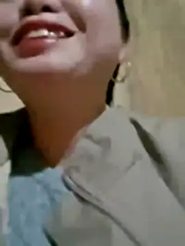 Snapshot of emlylyxinh chatting on 02/04/26, 12:55 emlylyxinh online show from 02/04/26, 12:55