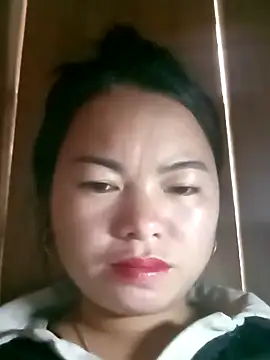 Snapshot of emlylyxinh chatting on 02/10/26, 03:21 emlylyxinh online show from 02/10/26, 03:21