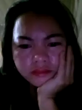 Snapshot of emlylyxinh chatting on 02/15/26, 07:21 emlylyxinh online show from 02/15/26, 07:21