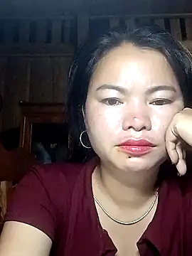 Snapshot of emlylyxinh chatting on 02/24/26, 06:17 emlylyxinh online show from 02/24/26, 06:17