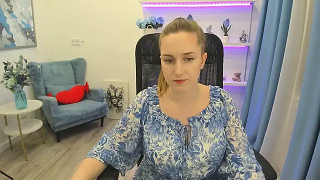 Snapshot of CaseyTerini chatting on 05/22/26, 11:49 CaseyTerini online show from 05/22/26, 11:49