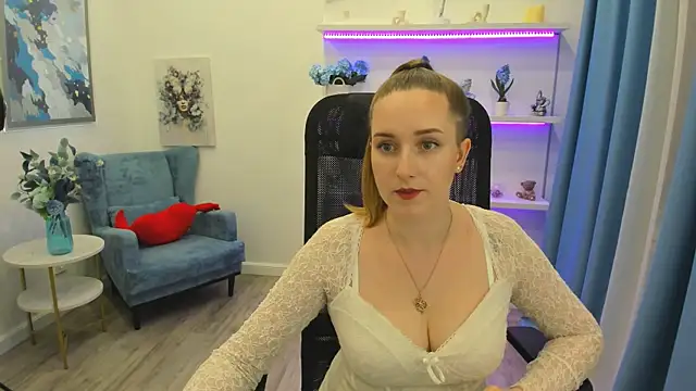 Snapshot of CaseyTerini chatting on 05/23/26, 11:36 CaseyTerini online show from 05/23/26, 11:36
