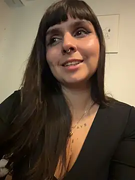 Snapshot of lovelyjinny chatting on 02/21/26, 10:00 lovelyjinny online show from 02/21/26, 10:00