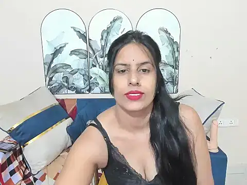 Snapshot of sara_conorr chatting on 05/07/26, 03:45 sara conorr online show from 05/07/26, 03:45