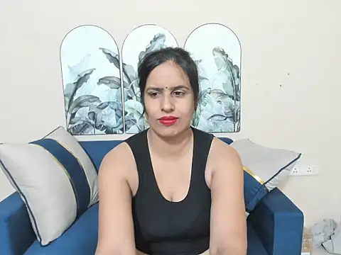 Snapshot of sara_conorr chatting on 05/26/26, 03:46 sara conorr online show from 05/26/26, 03:46