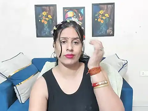 Snapshot of sara_conorr chatting on 07/02/26, 04:18 sara conorr online show from 07/02/26, 04:18