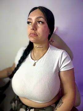 Snapshot of Miia__Taylor chatting on 02/20/26, 03:03 Miia Taylor online show from 02/20/26, 03:03