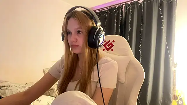 axin burnell online show from 04/16/26, 09:39