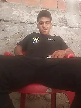 Snapshot of NikoHot_anatole chatting on 02/05/26, 07:07 NikoHot anatole online show from 02/05/26, 07:07