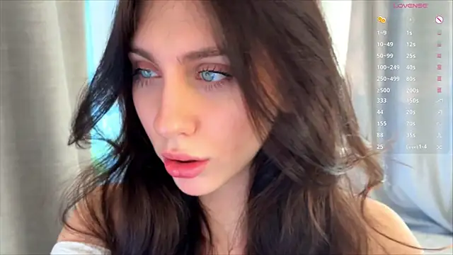 lunawho online show from 04/22/26, 05:32