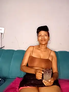 Snapshot of Pogee94 chatting on 02/04/26, 08:31 Pogee94 online show from 02/04/26, 08:31