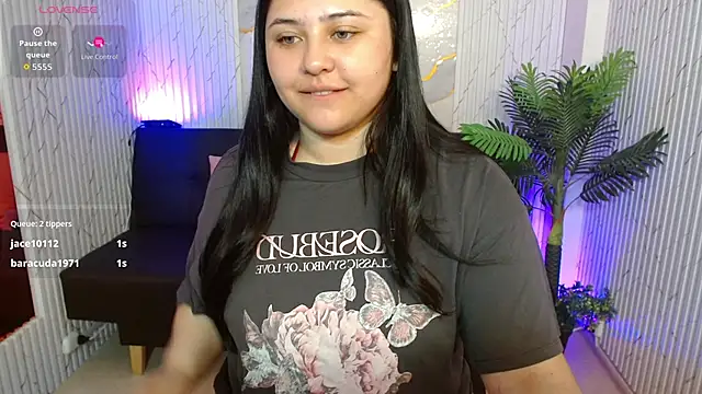 Snapshot of Siena_Tay chatting on 02/01/26, 12:04 Siena Tay online show from 02/01/26, 12:04