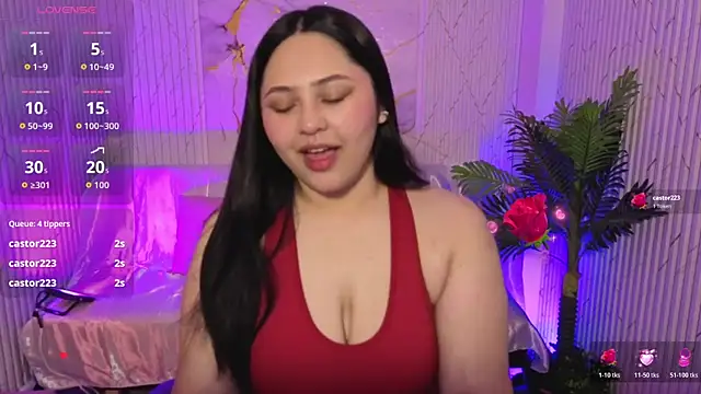 Snapshot of Siena_Tay chatting on 02/13/26, 12:12 Siena Tay online show from 02/13/26, 12:12