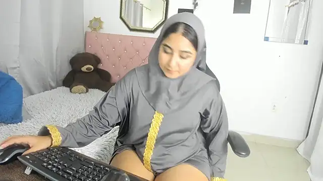 Snapshot of SamiraAwada chatting on 07/14/26, 07:30 SamiraAwada online show from 07/14/26, 07:30