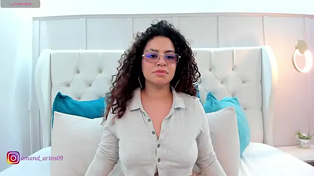 Snapshot of amanda_rios chatting on 02/24/26, 04:38 amanda rios online show from 02/24/26, 04:38