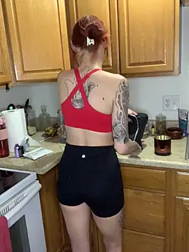 Snapshot of ThornsandHoney chatting on 02/20/26, 03:47 ThornsandHoney online show from 02/20/26, 03:47