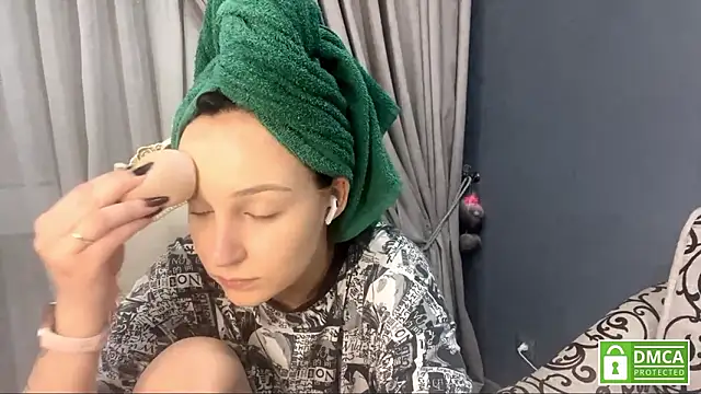 Sylynisem online show from 03/02/26, 07:21