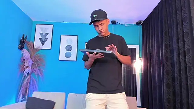 Snapshot of KingOfHeavens_2 chatting on 02/26/26, 08:08 KingOfHeavens 2 online show from 02/26/26, 08:08