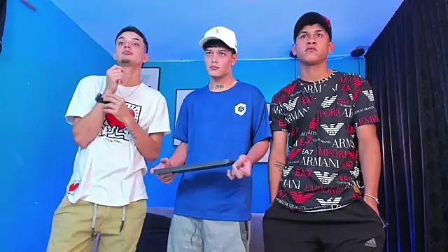 Snapshot of KingOfHeavens_2 chatting on 03/02/26, 09:32 KingOfHeavens 2 online show from 03/02/26, 09:32