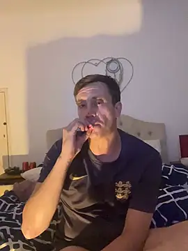 malcolm2334 online show from 07/06/26, 12:40