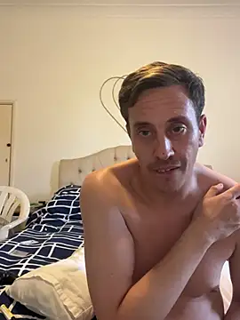 malcolm2334 online show from 07/06/26, 06:43
