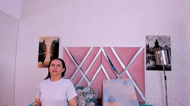 natasha and zoe online show from 03/01/26, 11:12