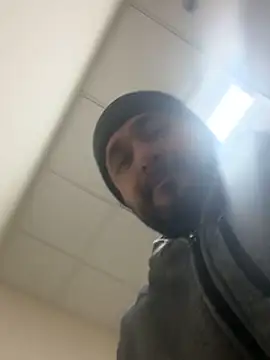 Snapshot of yolanda339 chatting on 02/25/26, 12:04 yolanda339 online show from 02/25/26, 12:04