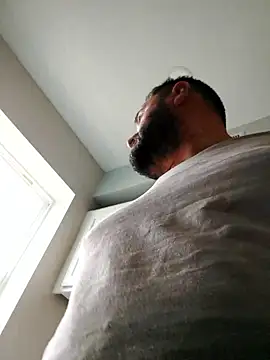 Snapshot of yolanda339 chatting on 03/02/26, 04:58 yolanda339 online show from 03/02/26, 04:58